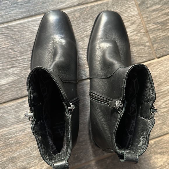 Aquatalia Nailah Ankle Bootie - Picture 5 of 12